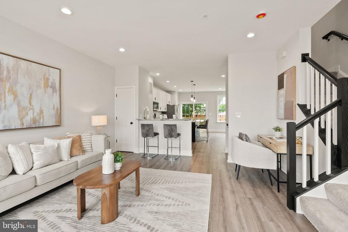 Dining room, Interior, Kitchen, Living room, Pendant Lights, Recessed Lighting, Wood Texture Flooring