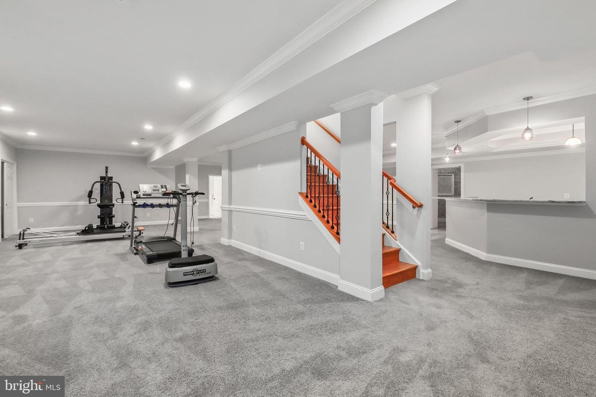 Fitness Equipment, Interior, Pendant Lights, Recessed Lighting