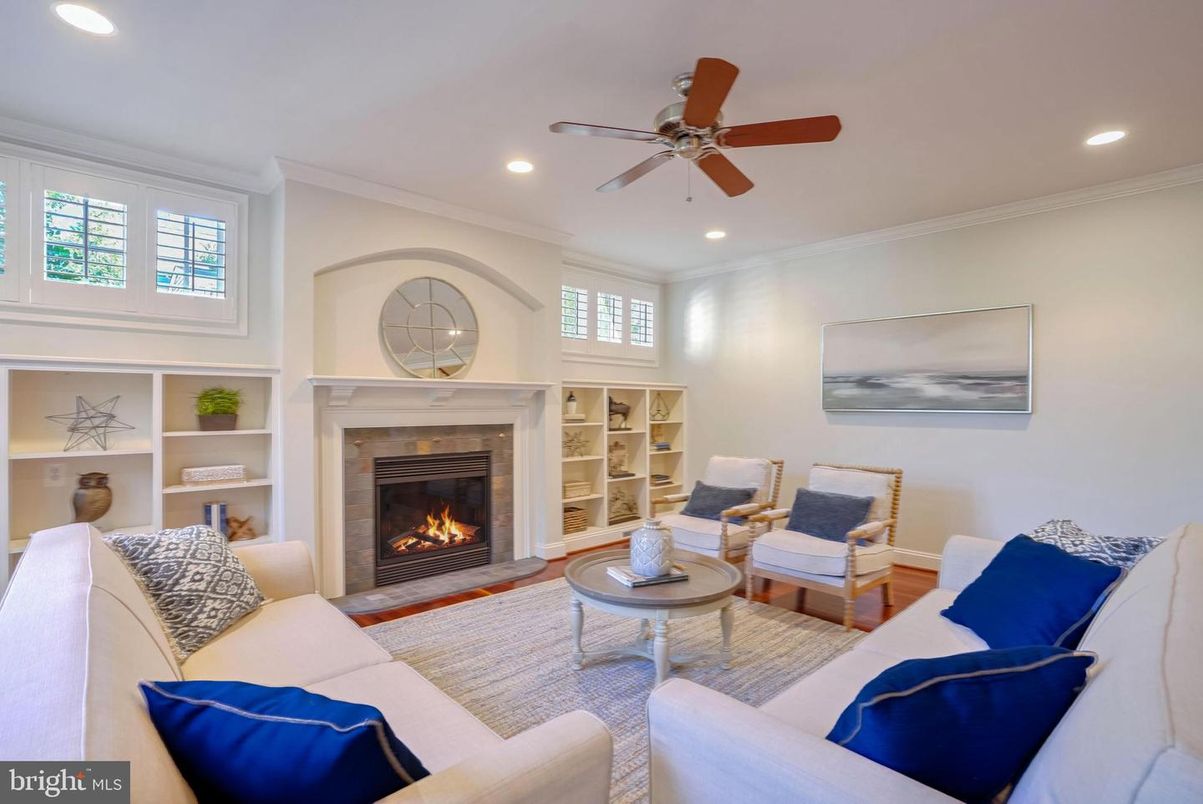 Fireplace, Interior, Living room, Recessed Lighting