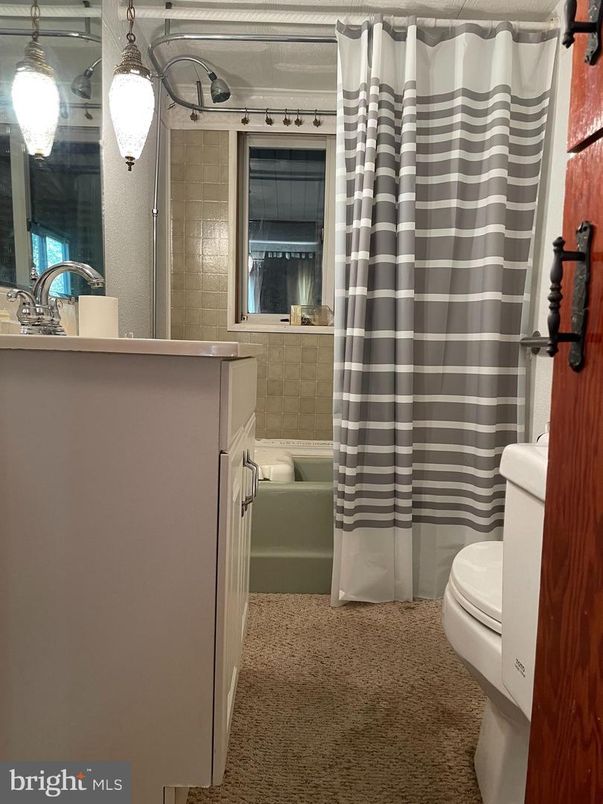 Bathroom, Interior, Pendant Lights