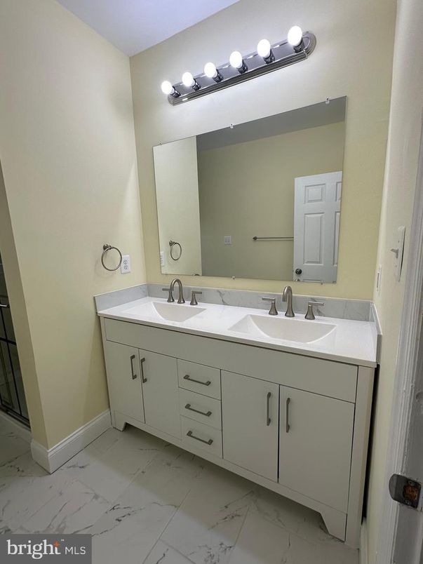 Bathroom, Dual Sink Vanities, Interior, Marble