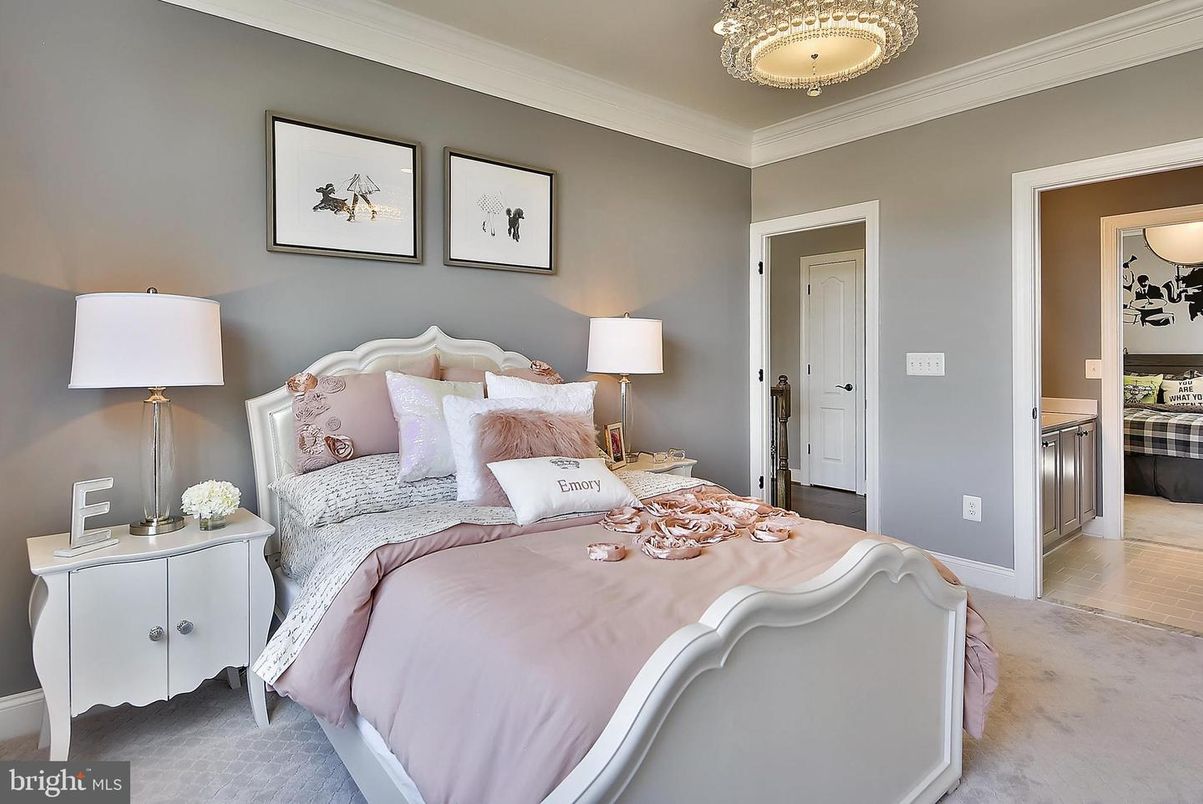 Bedroom, Interior, Pendant Lights