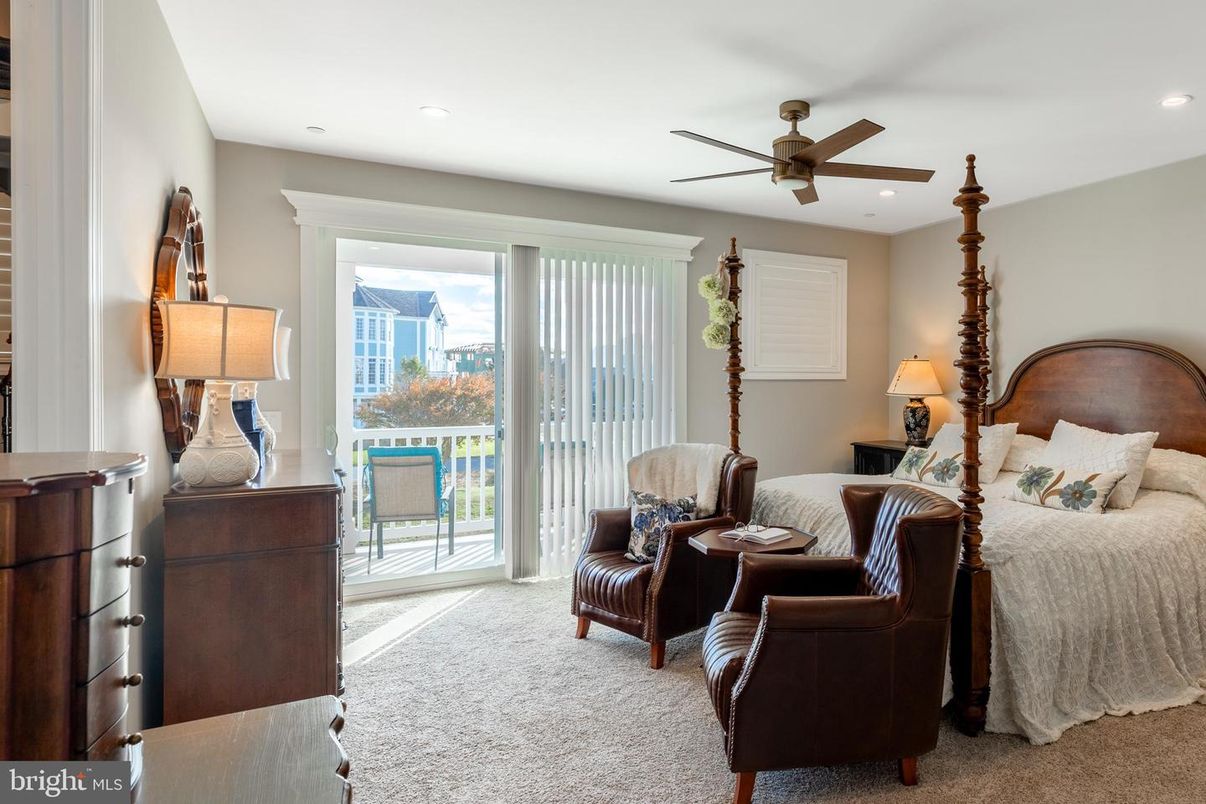 Bedroom, Interior, Living room, Recessed Lighting
