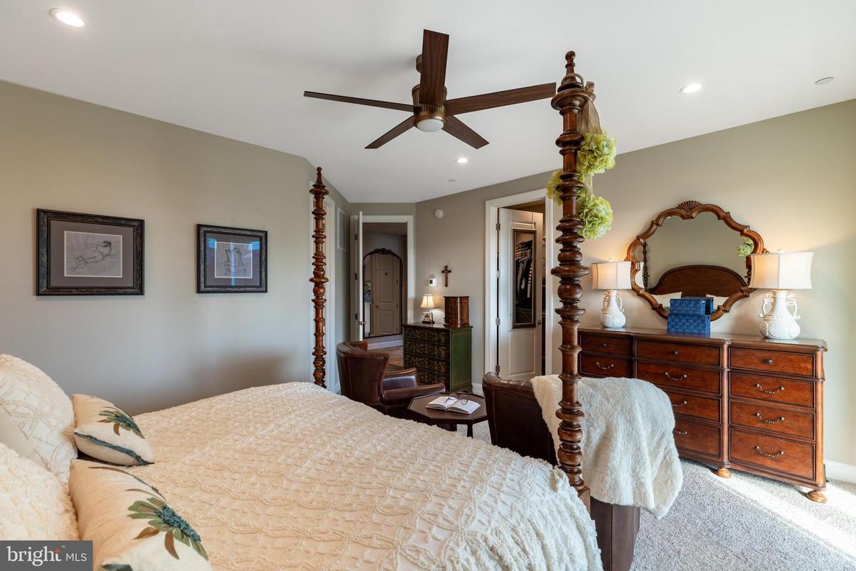 Bedroom, Interior, Recessed Lighting