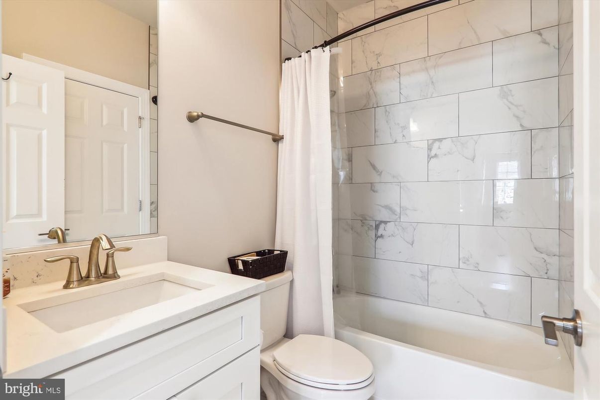Bathroom, Interior, Marble Walls