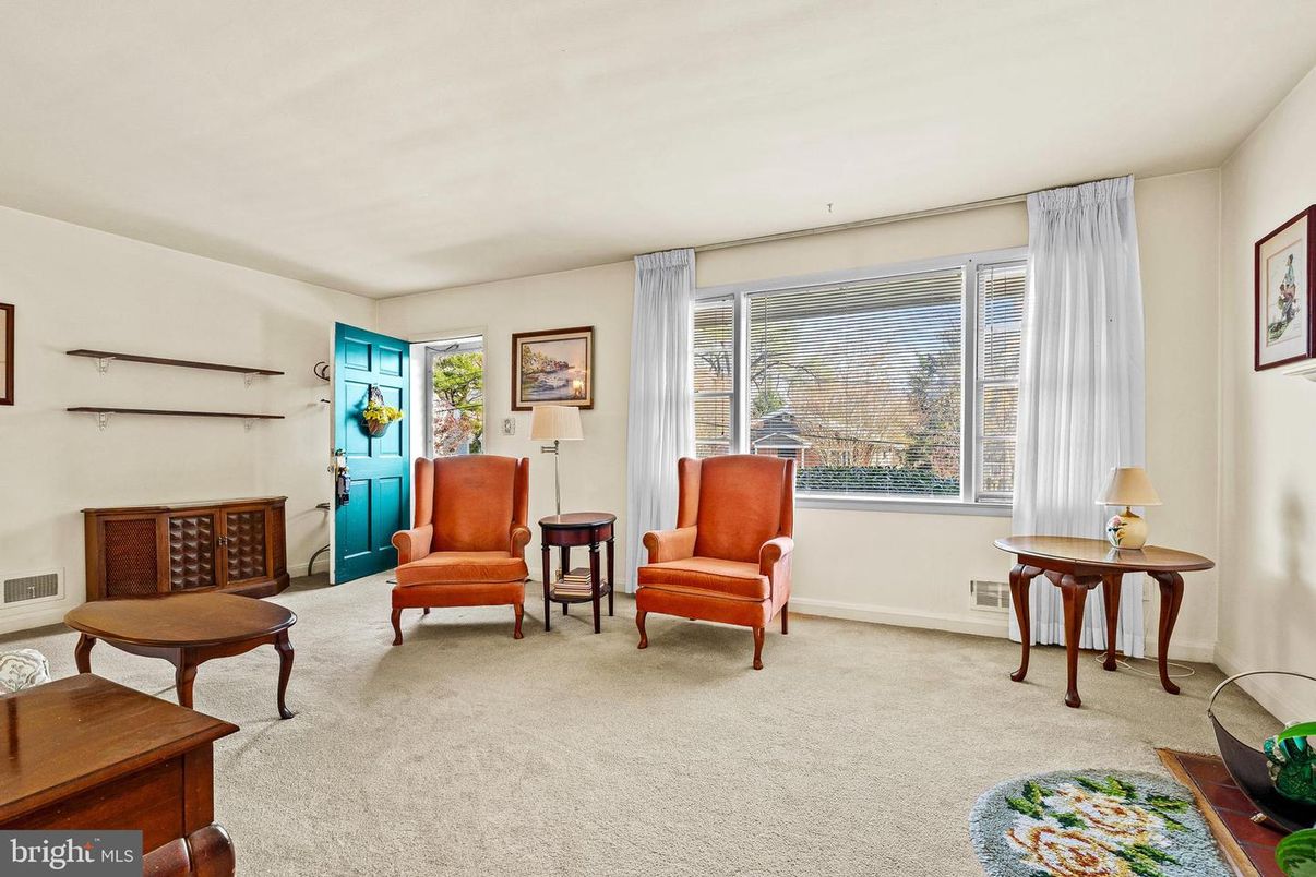 Interior, Living room