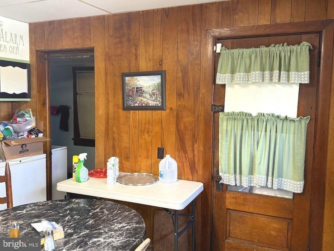 Interior, Wooden Walls