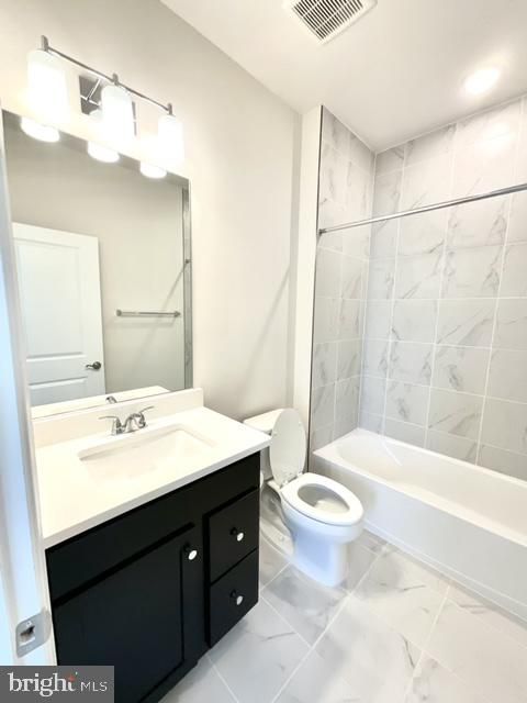 Bathroom, Interior, Marble, Marble Walls, Recessed Lighting