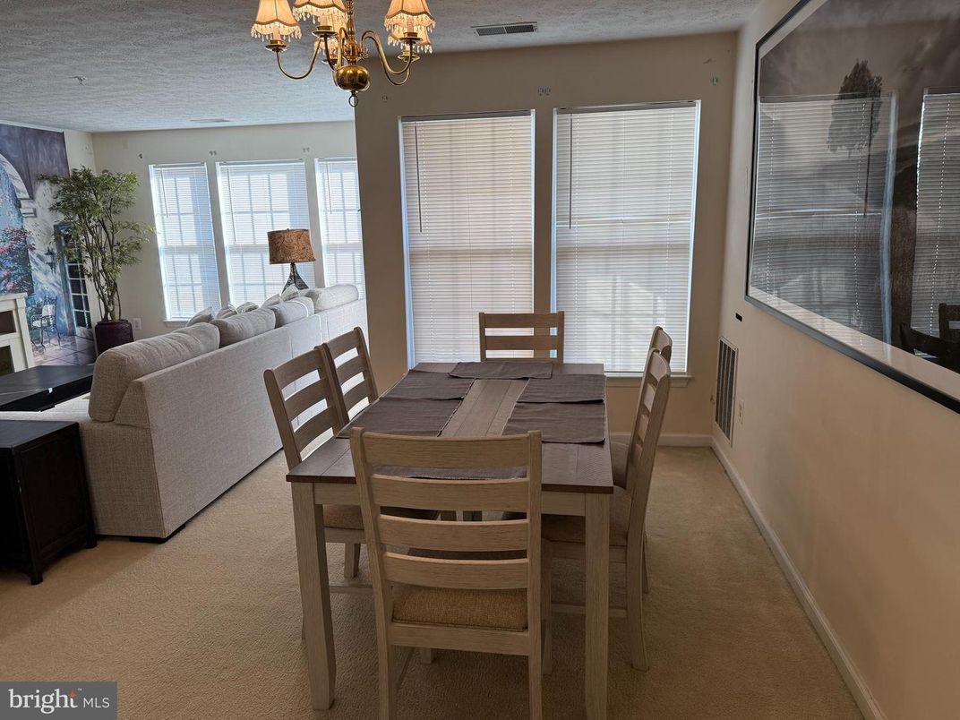 Chandelier, Dining room, Interior, Living room