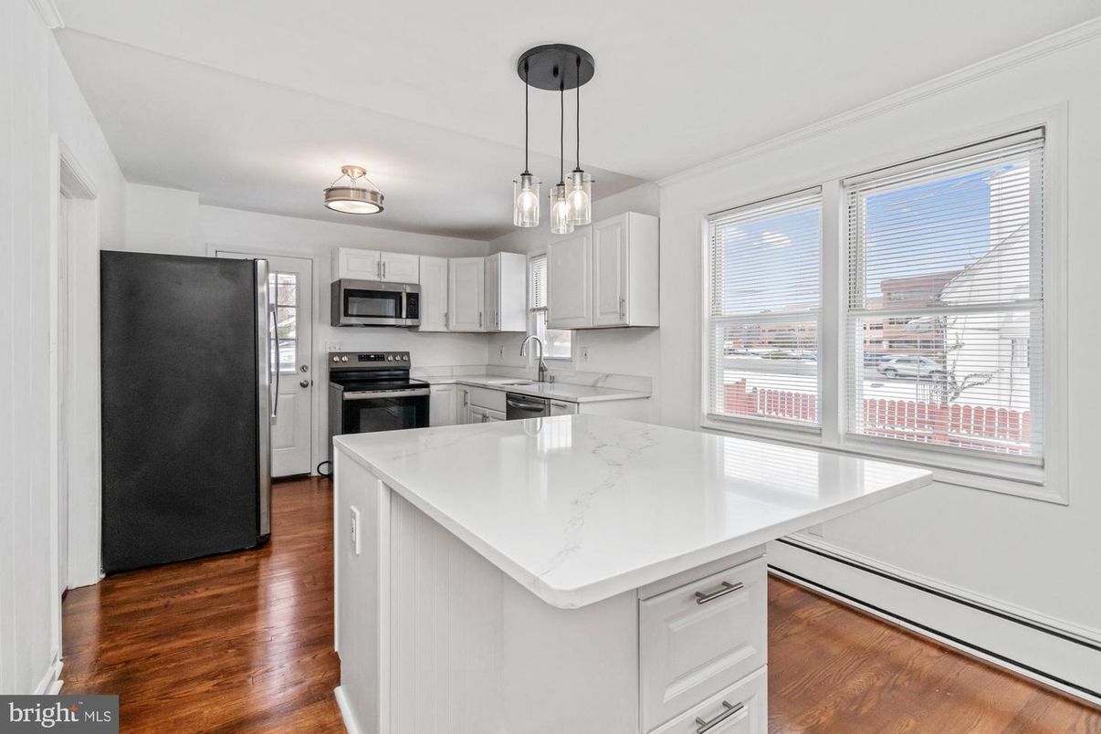 Interior, Kitchen, Pendant Lights, Stainless Steel Appliances, Wood Texture Flooring