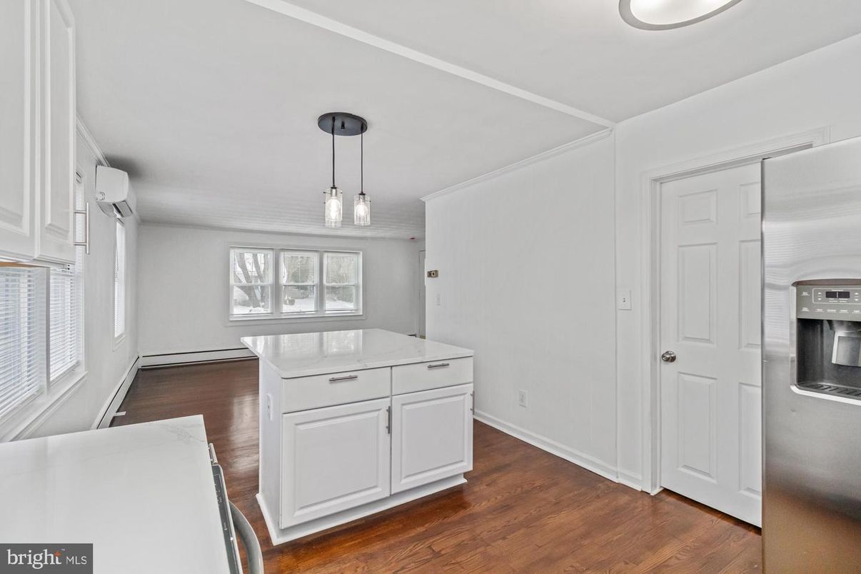 Interior, Kitchen, Pendant Lights, Stainless Steel Appliances, Wood Texture Flooring