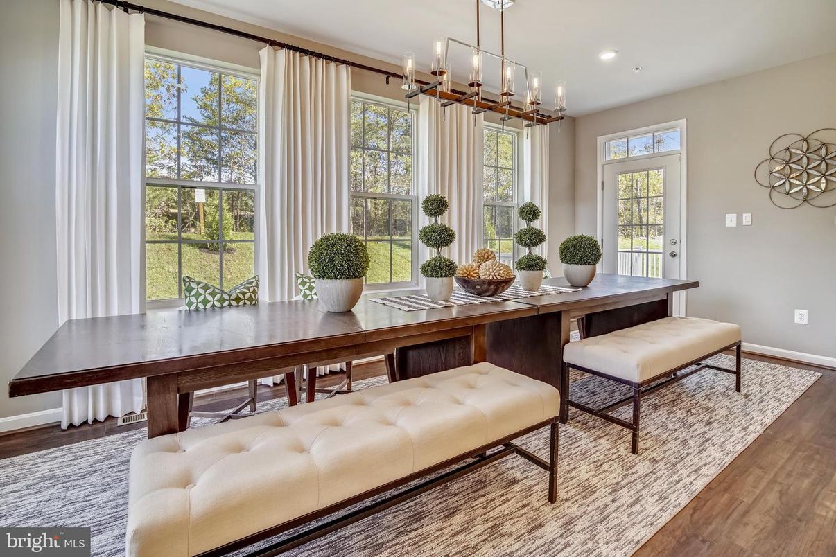 Dining room, Interior, Pendant Lights, Recessed Lighting, Wood Texture Flooring