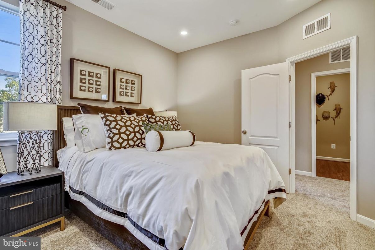 Bedroom, Interior, Recessed Lighting