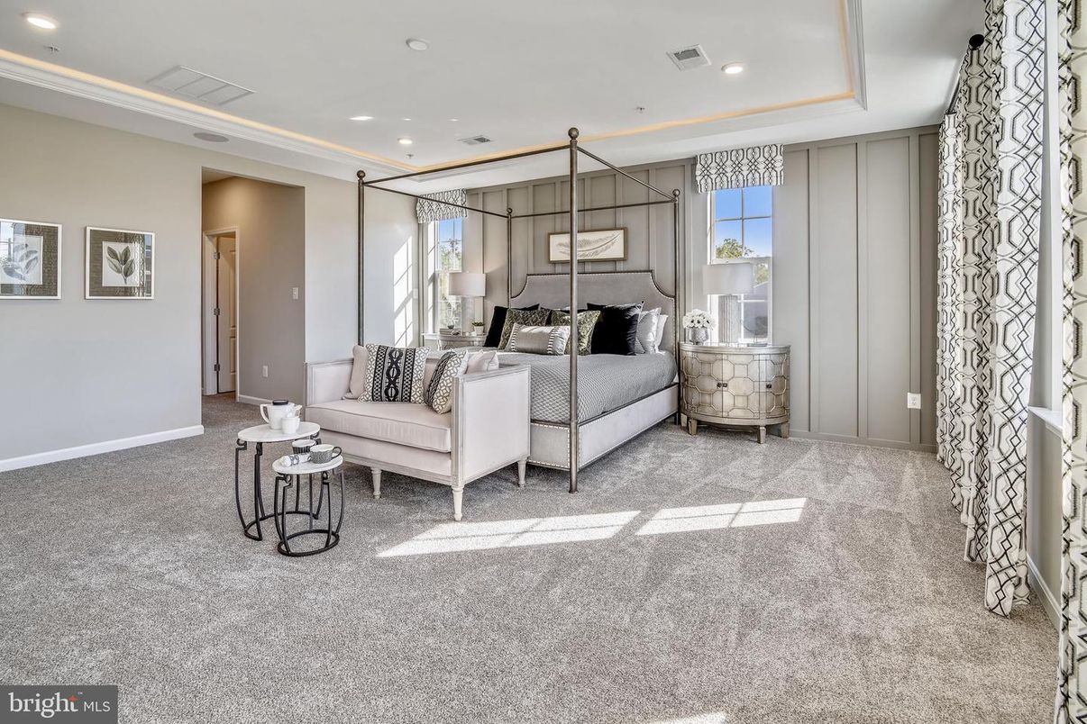 Bedroom, Interior, Pendant Lights, Recessed Lighting