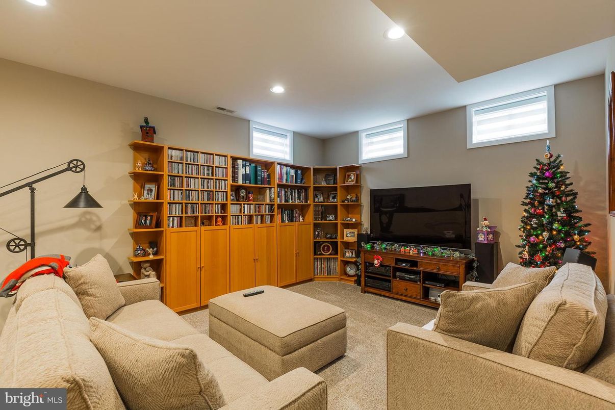 Interior, Living room, Recessed Lighting
