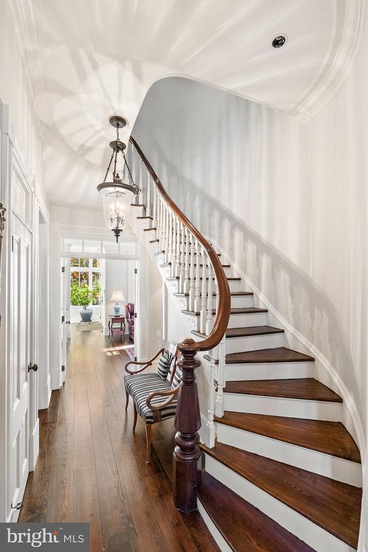 Chandelier, Interior, Wood Texture Flooring