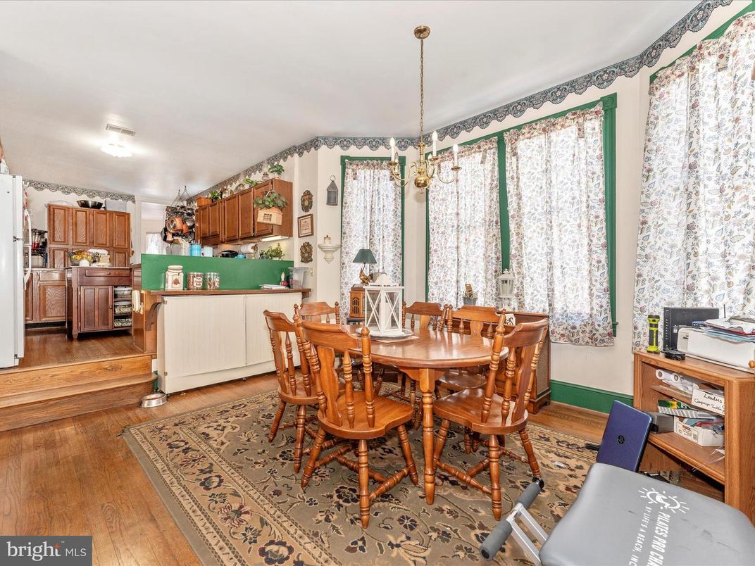 Dining room, Interior, Kitchen, Pendant Lights, Wood Texture Flooring