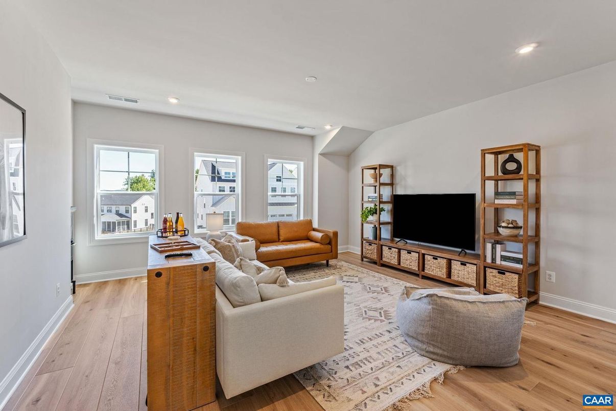 Interior, Living room, Recessed Lighting, Wood Texture Flooring