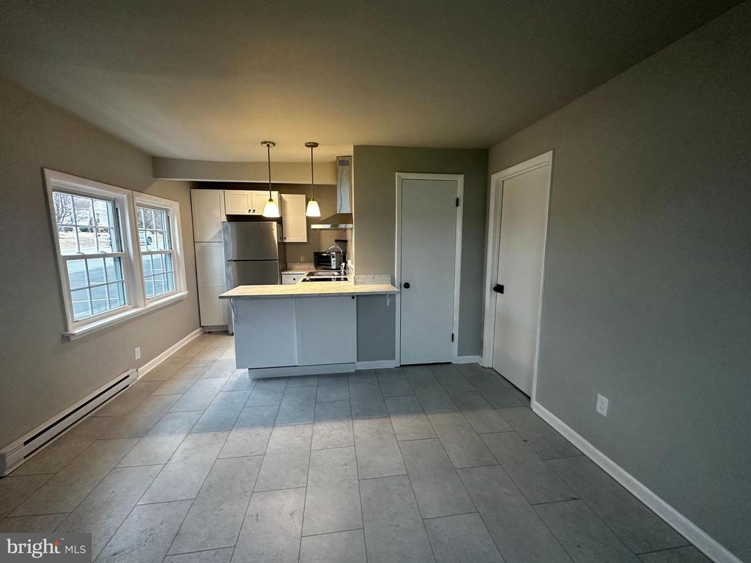 Interior, Kitchen, Pendant Lights
