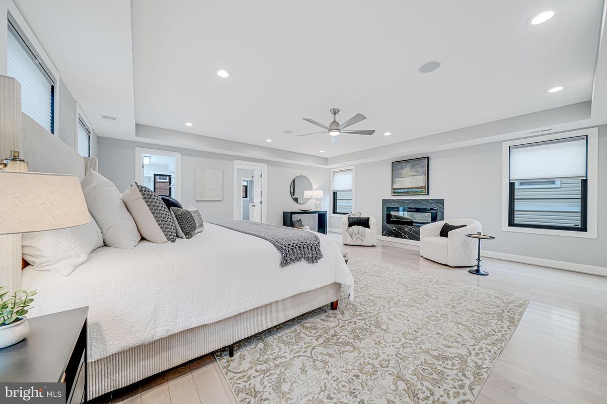 Bedroom, Fireplace, Interior, Recessed Lighting, Wood Texture Flooring