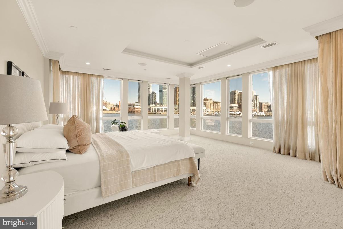 Bedroom, Interior, Recessed Lighting, Water