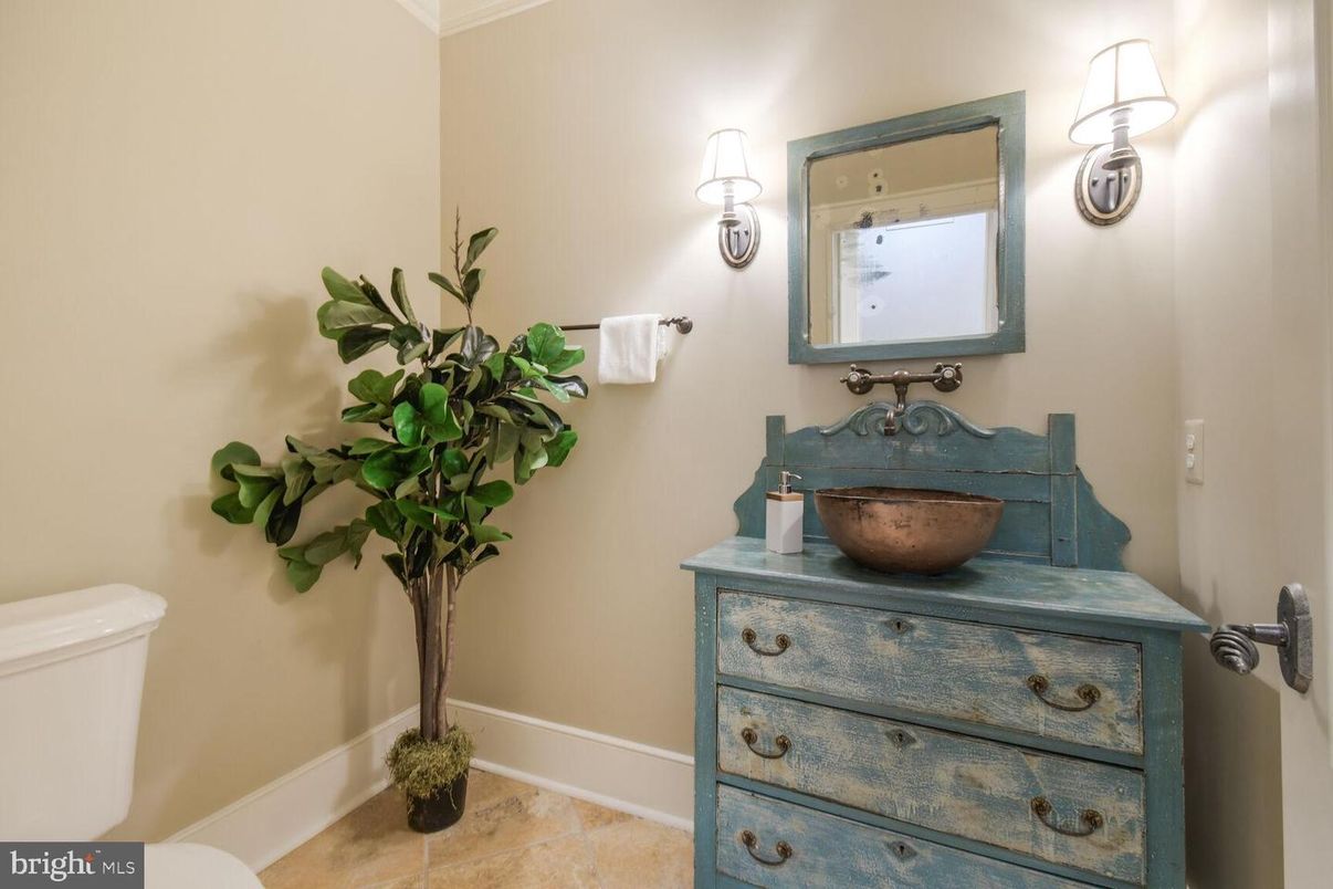 Bathroom, Interior