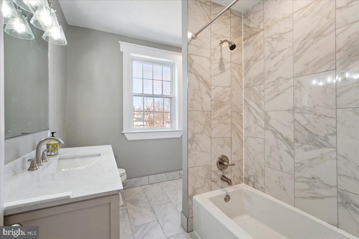 Bathroom, Interior, Marble, Marble Walls