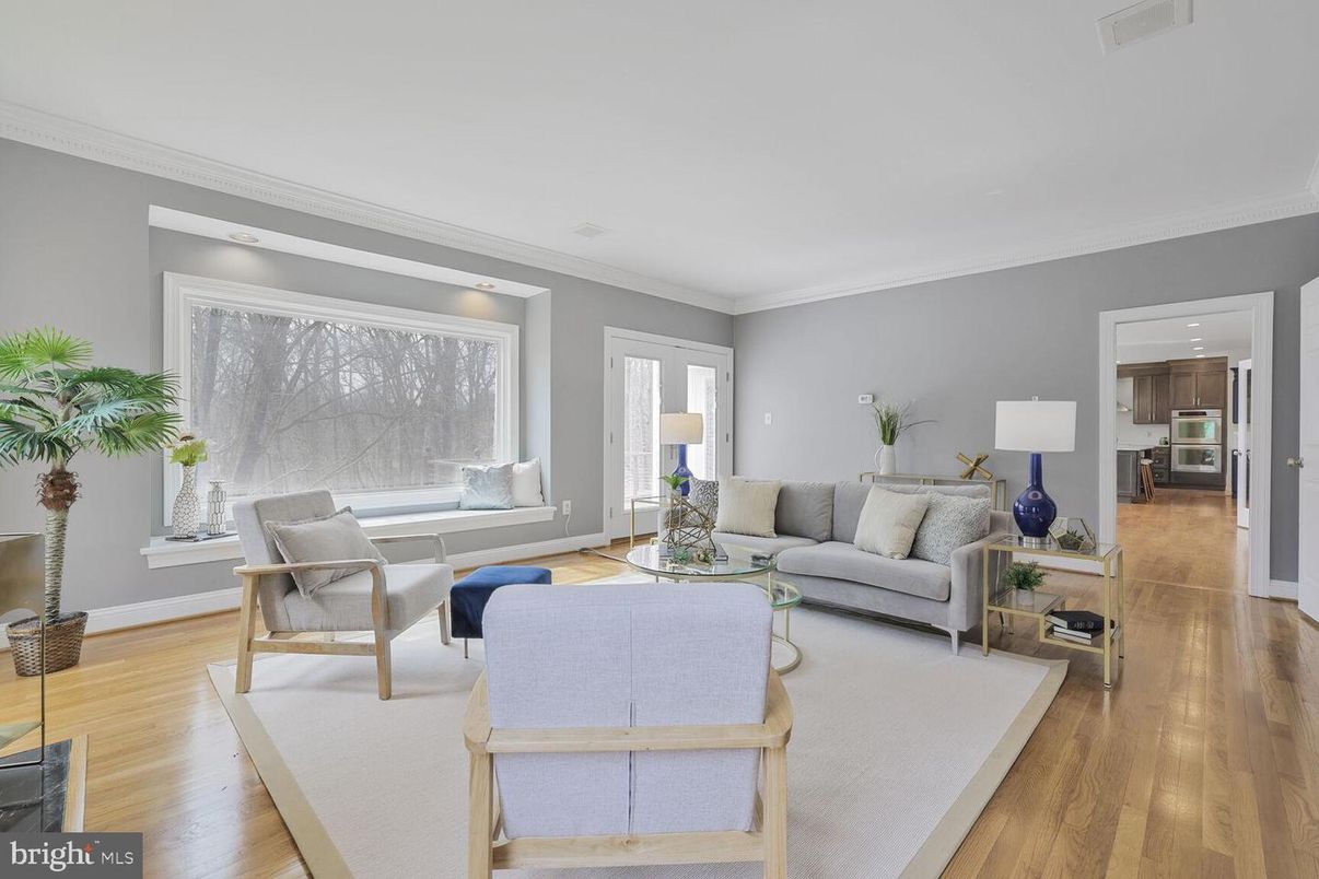 Interior, Kitchen, Living room, Stainless Steel Appliances, Wood Texture Flooring