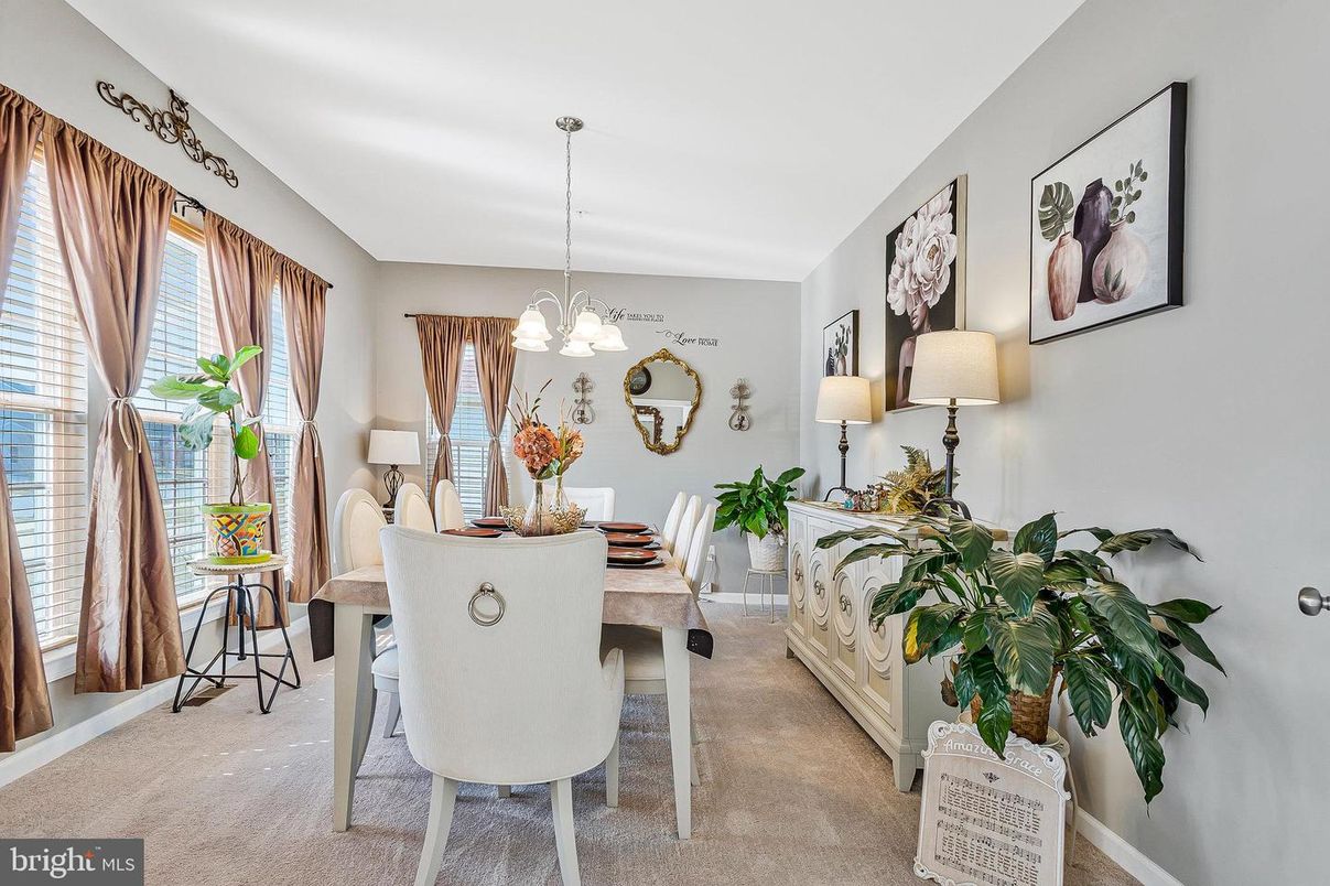 Dining room, Interior, Pendant Lights