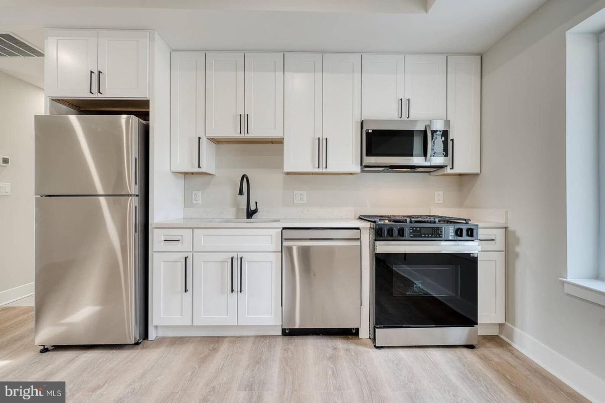Interior, Kitchen, Stainless Steel Appliances, Wood Texture Flooring