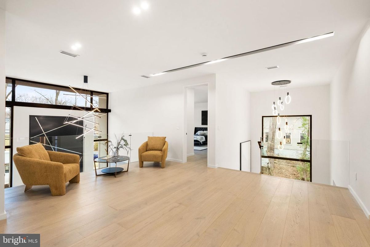 Interior, Pendant Lights, Recessed Lighting, Wood Texture Flooring