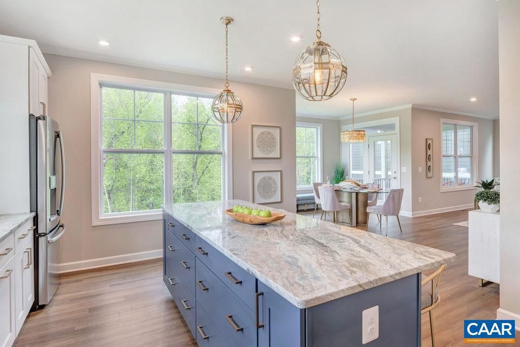 Chandelier, Dining room, Interior, Kitchen, Pendant Lights, Recessed Lighting, Wood Texture Flooring