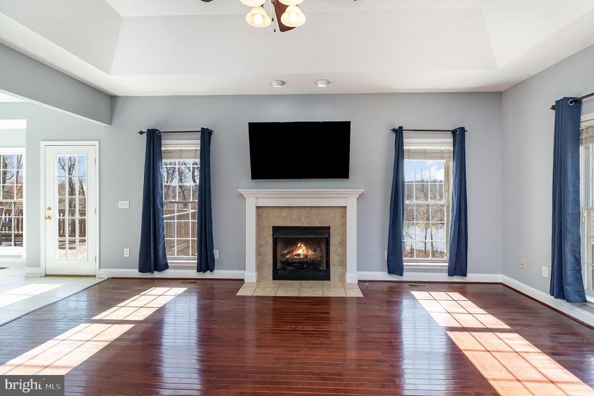 Empty room, Fireplace, Interior, Wood Texture Flooring