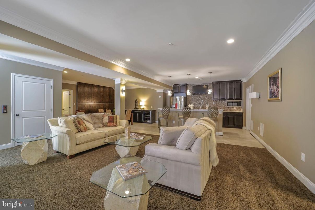 Interior, Kitchen, Living room, Pendant Lights, Recessed Lighting
