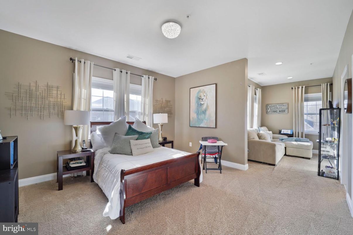 Bedroom, Interior, Recessed Lighting