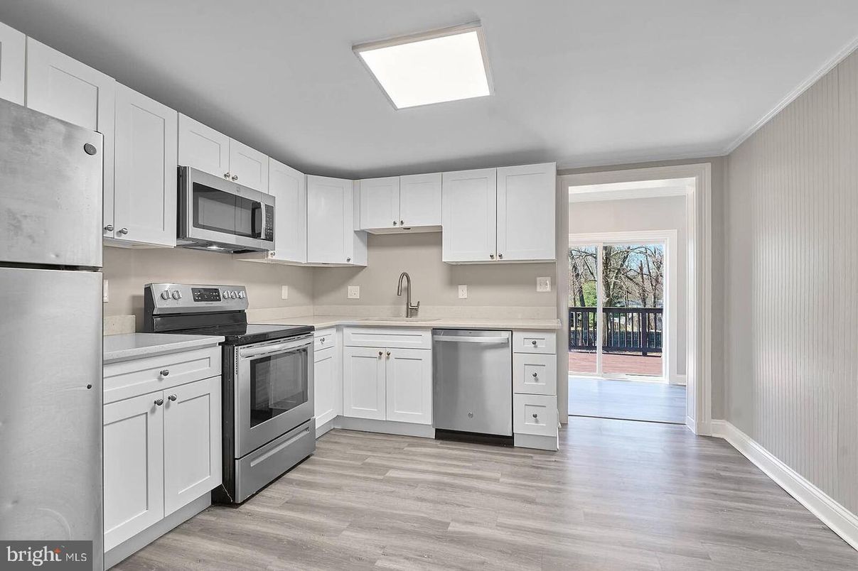 Interior, Kitchen, Stainless Steel Appliances, Wood Texture Flooring