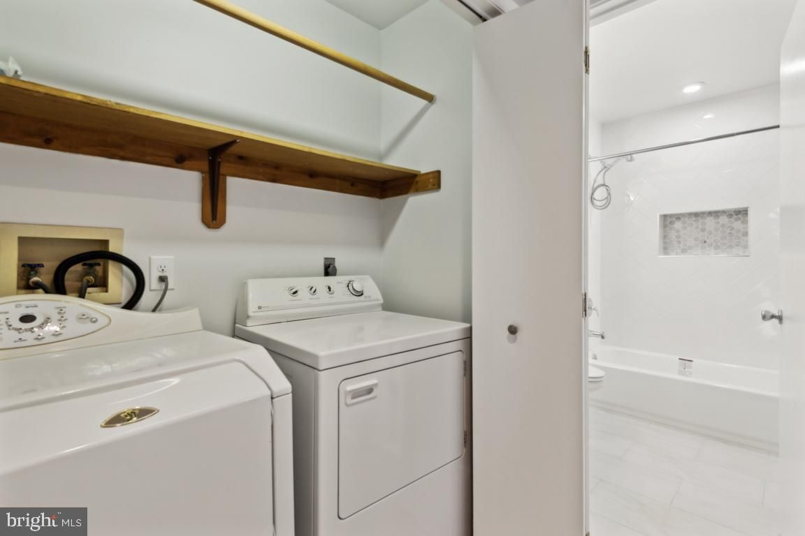 Interior, Marble, Recessed Lighting, Utility Closets, Washer