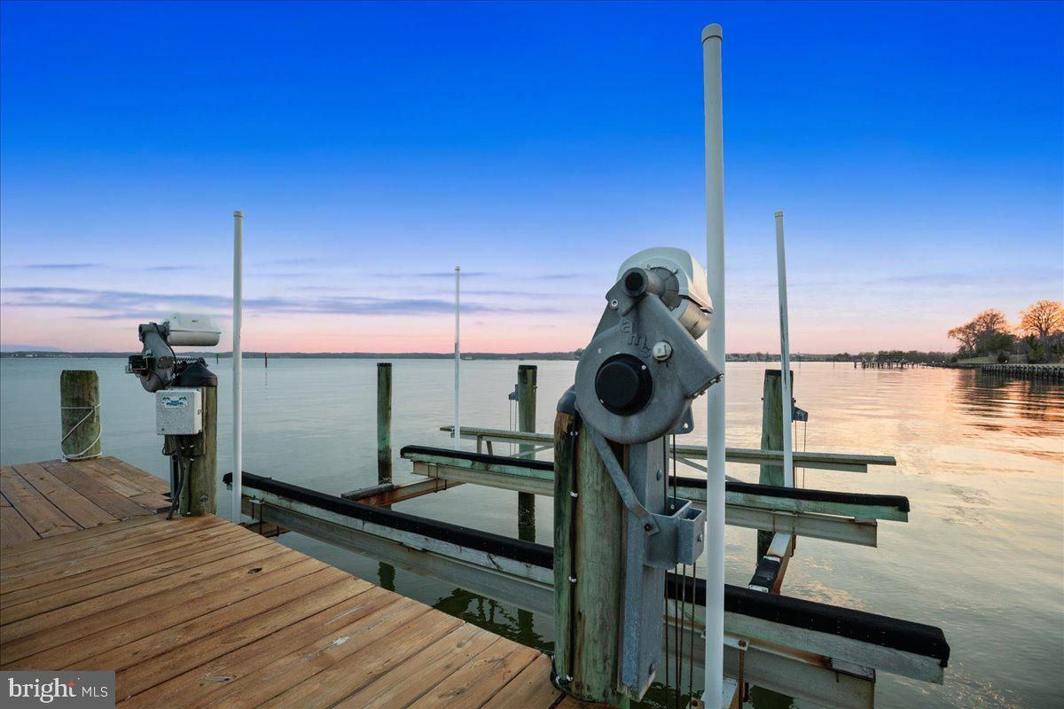 Exterior, Water