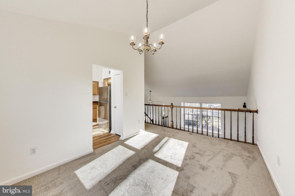 Chandelier, Empty room, Interior
