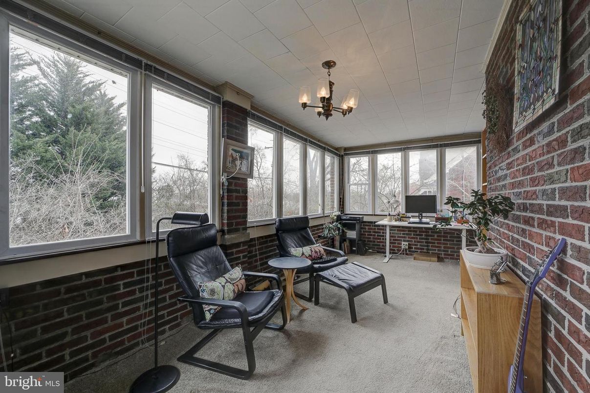 Chandelier, Interior, Stone Walls, Sun Room