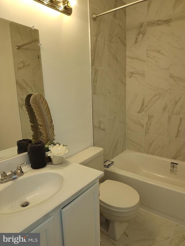 Bathroom, Interior, Marble Walls