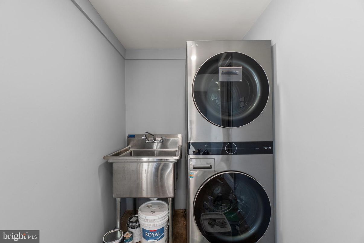 Interior, Utility Closets, Washer