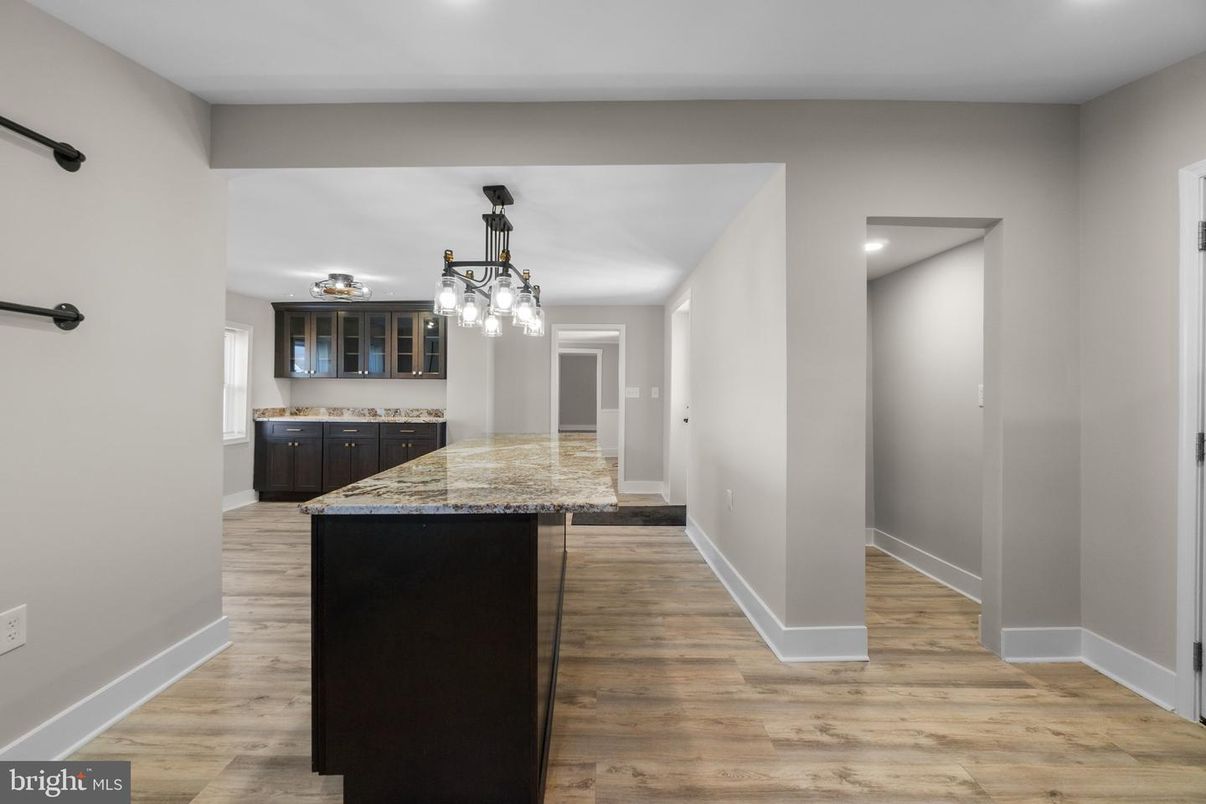 Interior, Kitchen, Pendant Lights, Recessed Lighting, Wood Texture Flooring