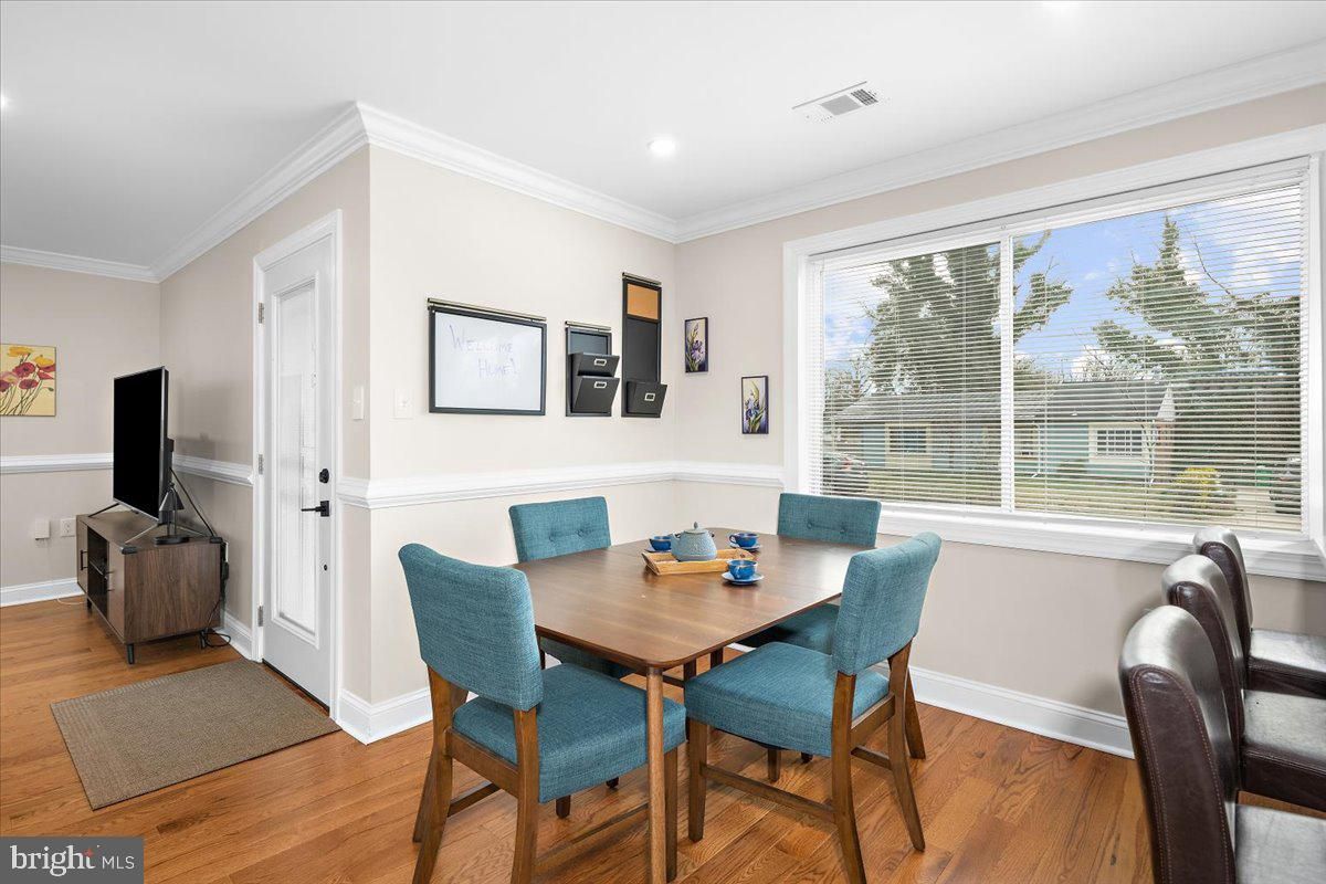 Dining room, Interior, Recessed Lighting, Wood Texture Flooring