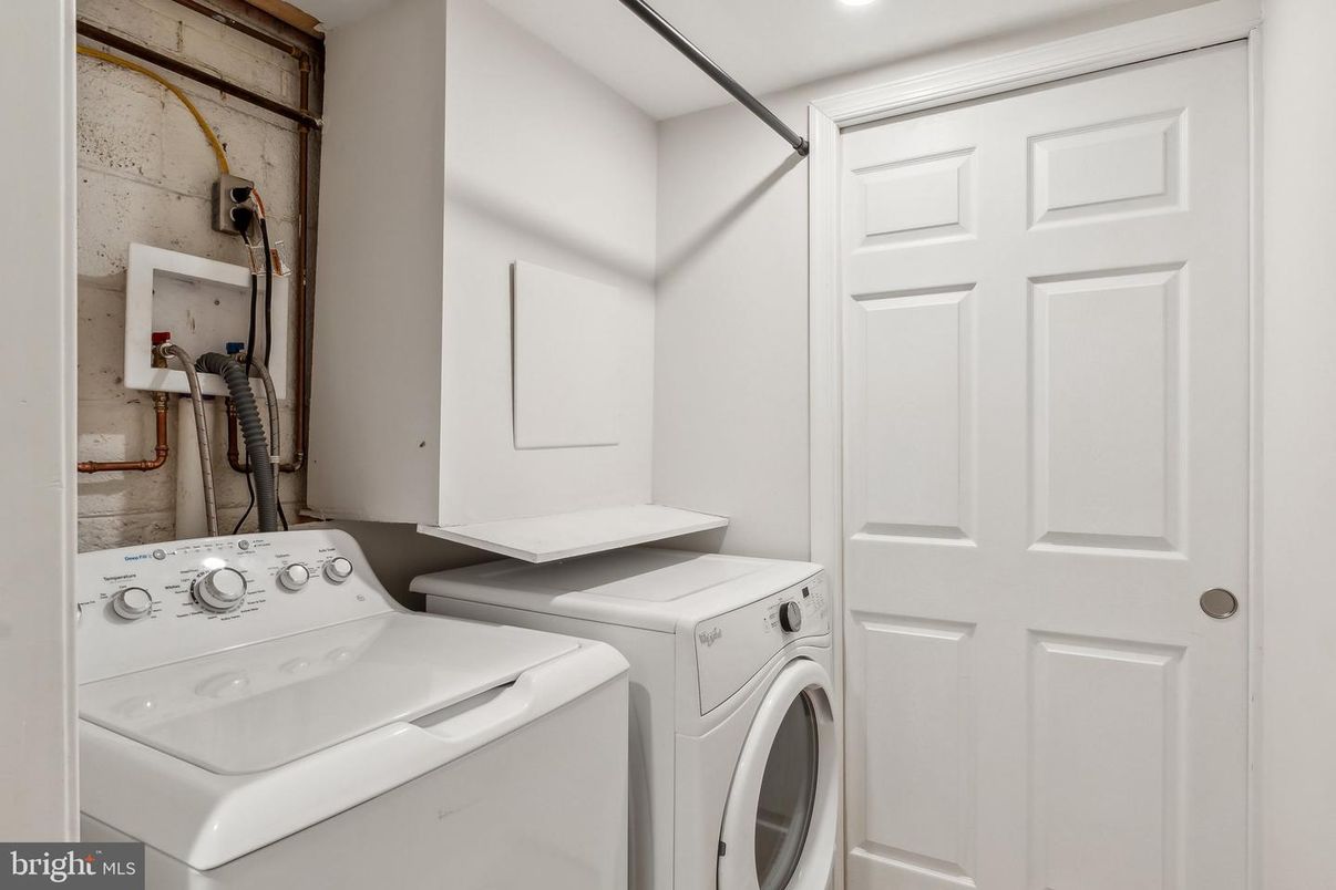 Interior, Recessed Lighting, Utility Closets, Washer