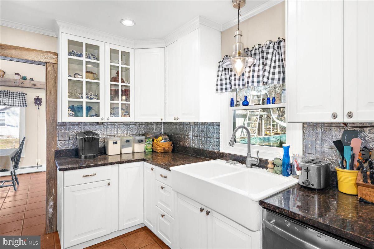 Interior, Kitchen, Pendant Lights, Recessed Lighting