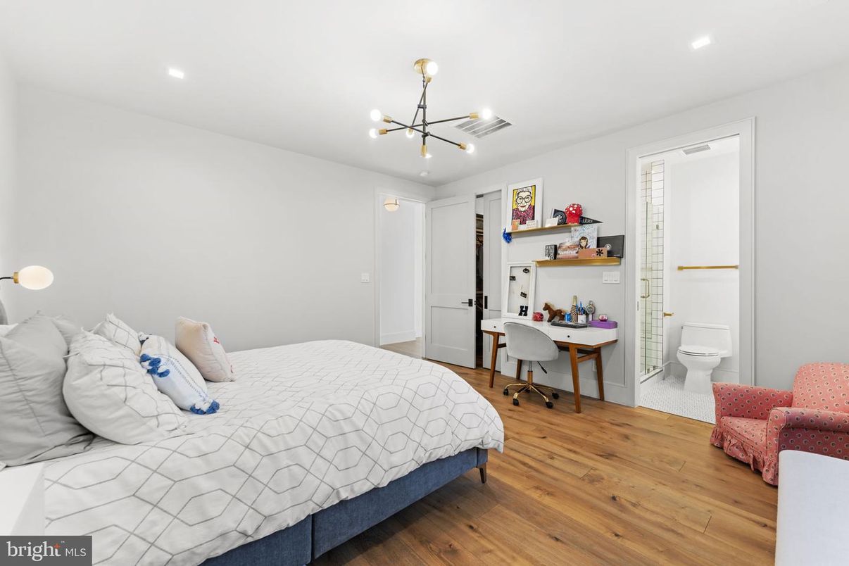 Bedroom, Home Office, Interior, Pendant Lights, Recessed Lighting, Wood Texture Flooring