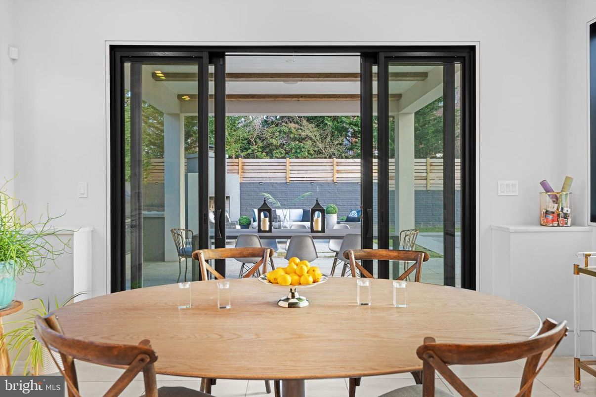 Dining room, Interior