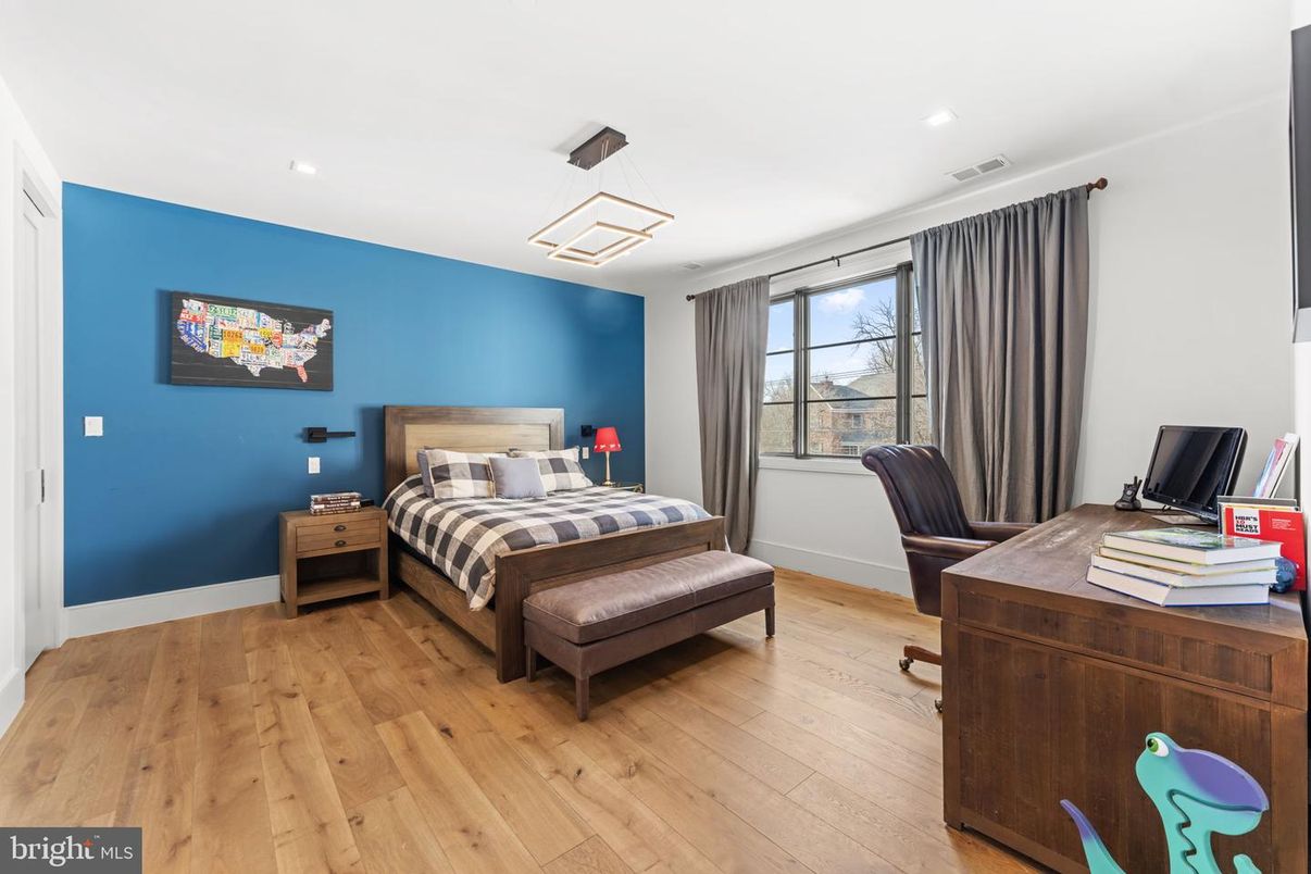Bedroom, Home Office, Interior, Pendant Lights, Recessed Lighting, Wood Texture Flooring