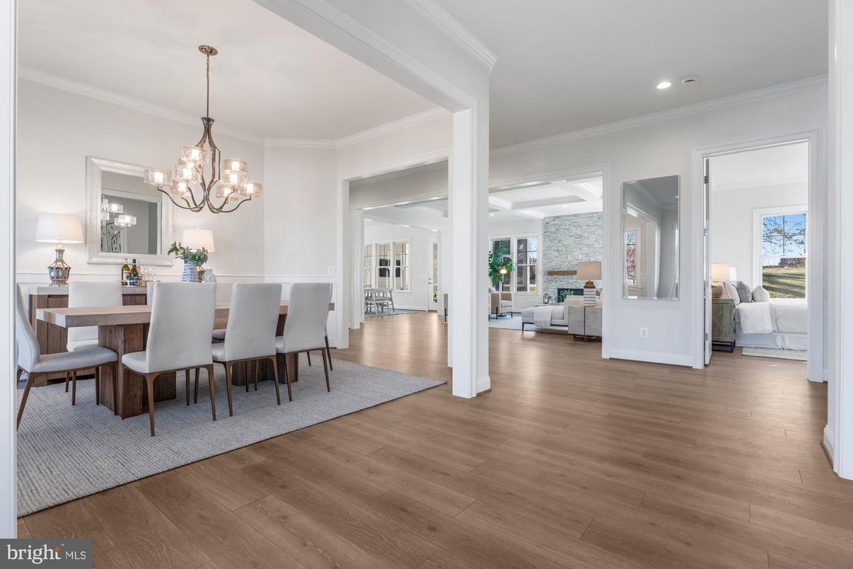 Chandelier, Dining room, Interior, Living room, Recessed Lighting, Wood Texture Flooring